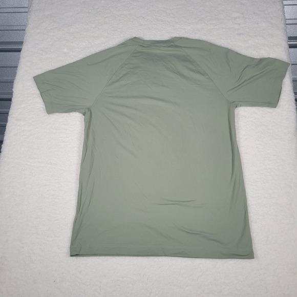 Rhone Reign Short Sleeve Training Tee Sage Green Mens Size Medium 100305 SU22 - Picture 10 of 11